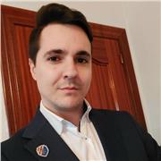 Profesor titulado en Desarrollo de aplicaciones web con amplio conocimiento en distintos lenguajes